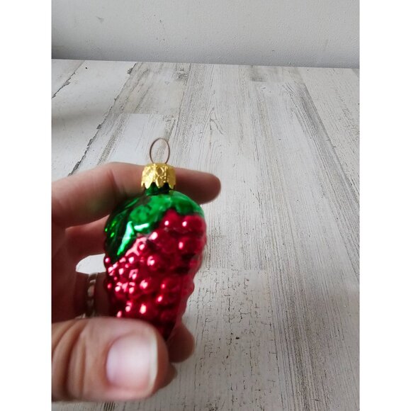 Vintage Mercury grape ornament set strawberry fruit Xmas tree pink silver red - Picture 10 of 11